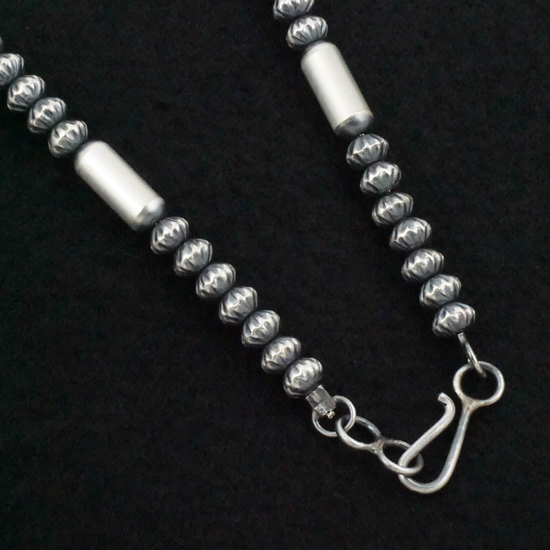 Crystal Haley Sterling Silver Navajo Pearl Necklace 22"