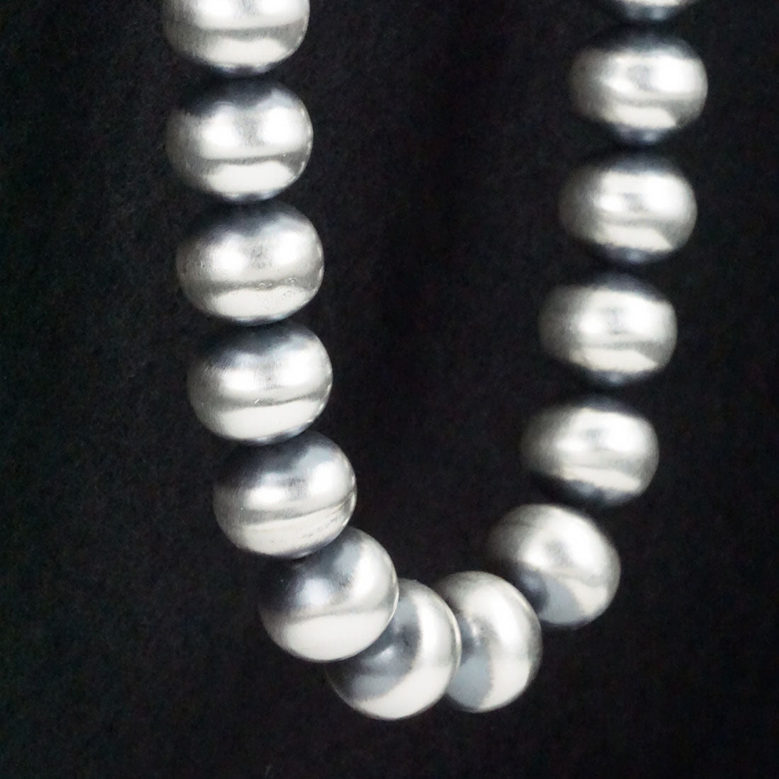 Bryannen Halwood Sterling Silver Navajo Pearl Necklace 24"