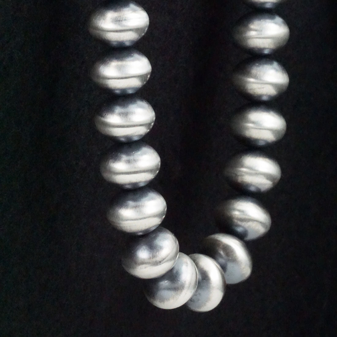 Bryannen Halwood Sterling Silver Navajo Pearl Necklace 18"