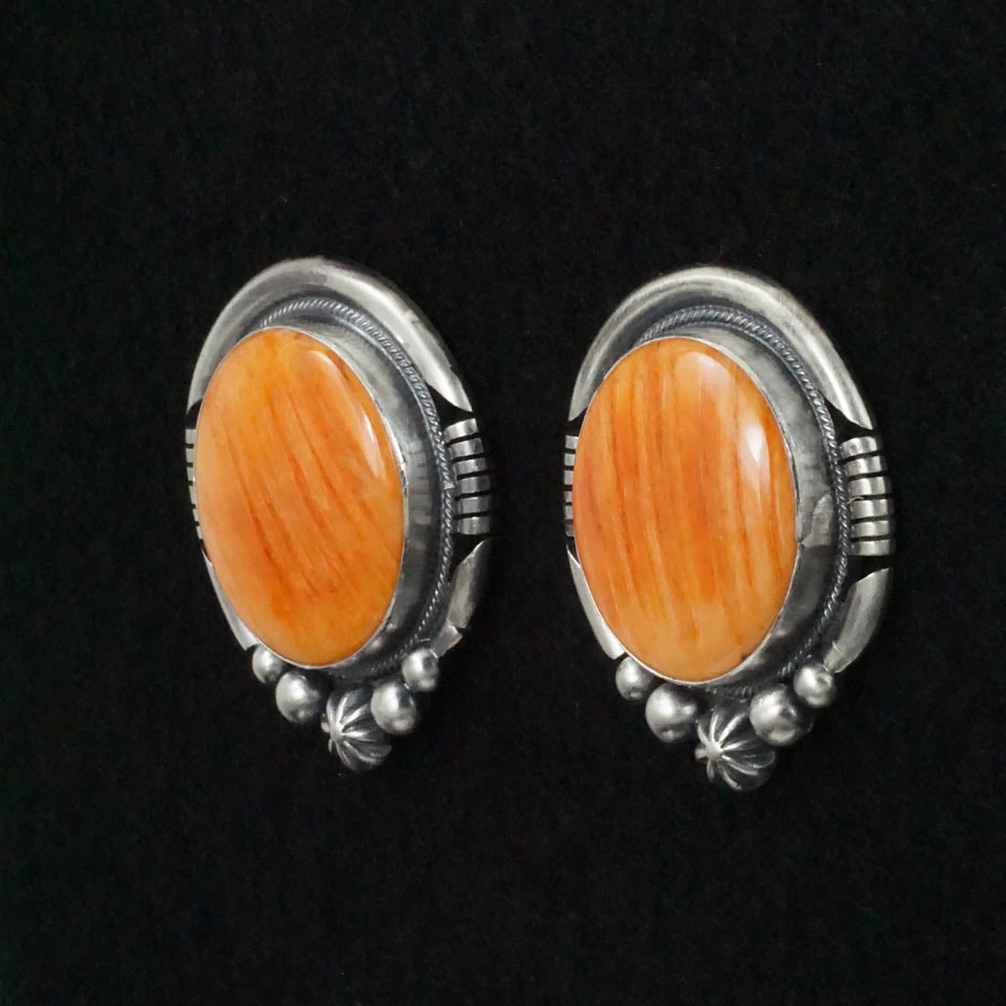 Paul Livingston Spiny Oyster & Sterling Silver Squash Blossom Set