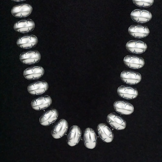 Bryannen Halwood Sterling Silver Navajo Pearl Necklace 18"