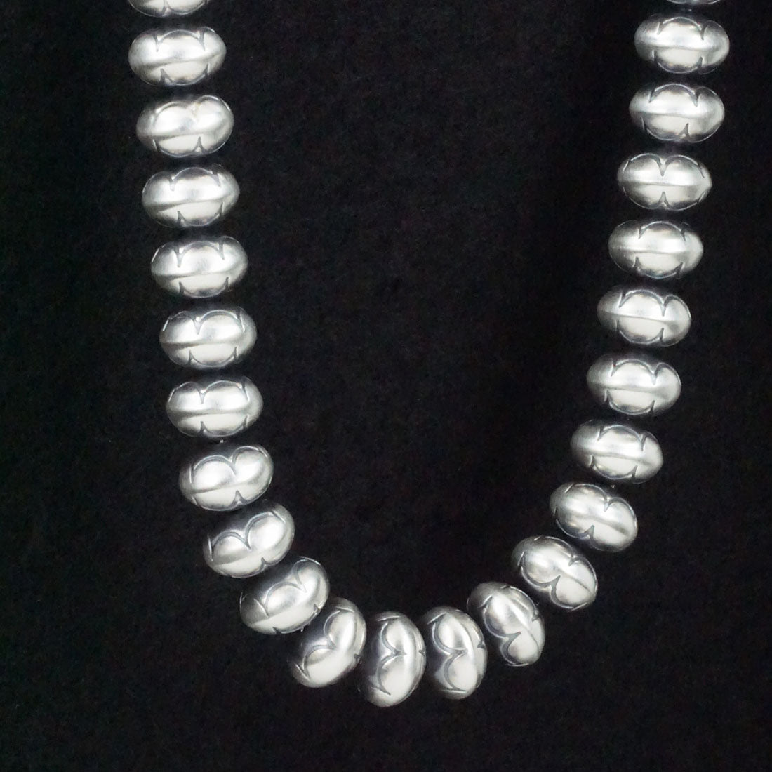 Bryannen Halwood Sterling Silver Navajo Pearl Necklace 18"