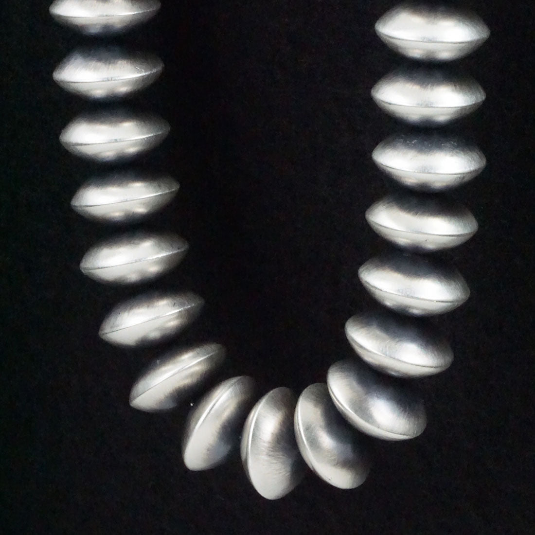 Bryannen Halwood Sterling Silver Navajo Pearl Necklace 18"