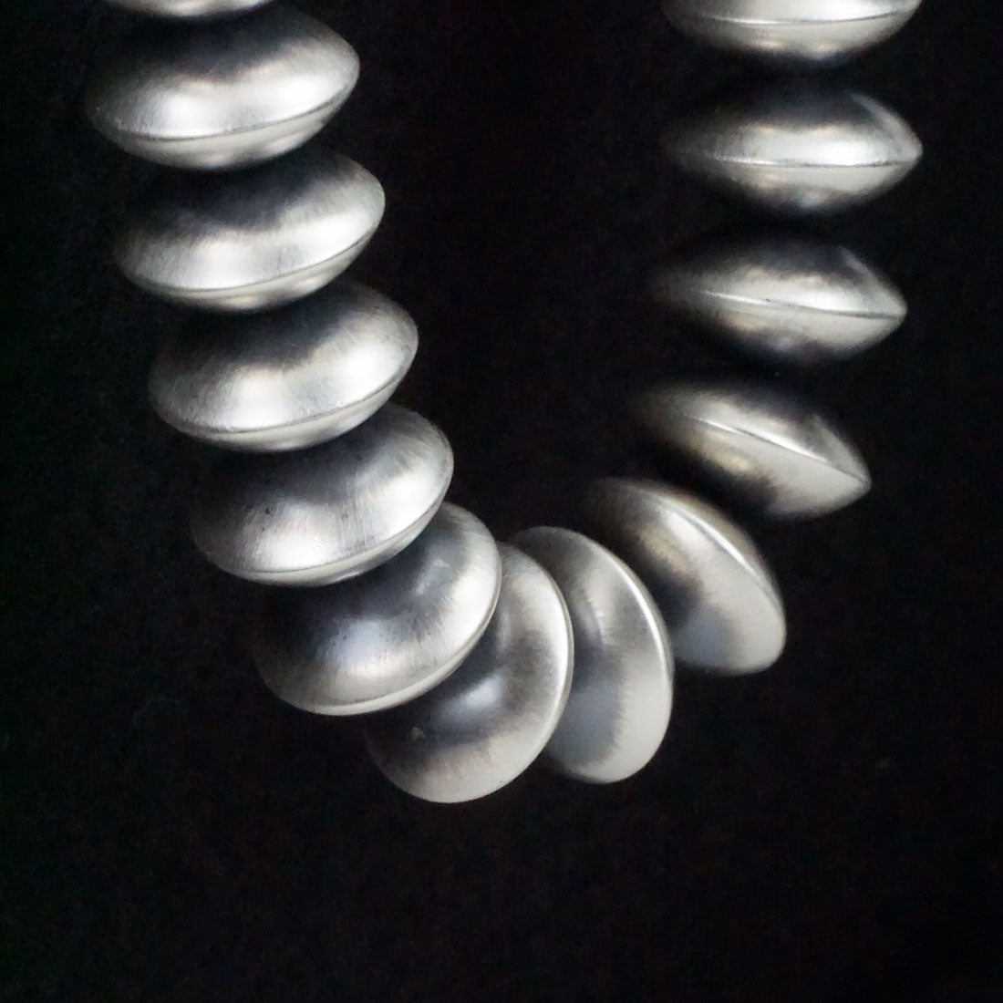 Bryannen Halwood Sterling Silver Navajo Pearl Necklace 18"