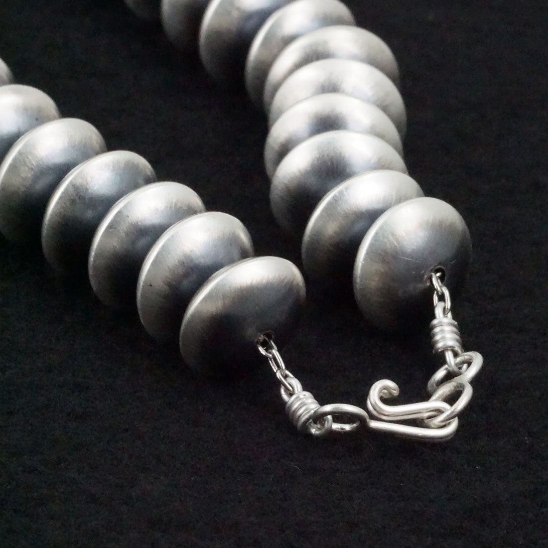 Bryannen Halwood Sterling Silver Navajo Pearl Necklace 18"