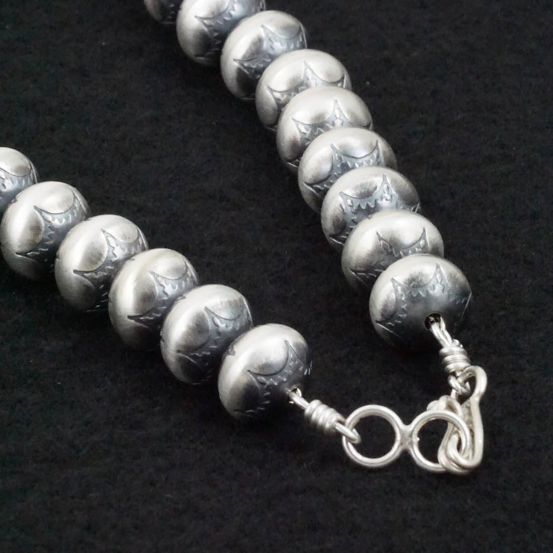Bryannen Halwood Sterling Silver Navajo Pearl Necklace 18"