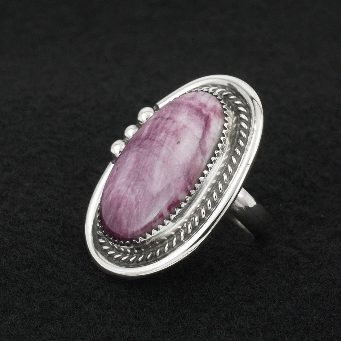 Leslie Nez Spiny Oyster & Sterling Silver Ring Adjustable