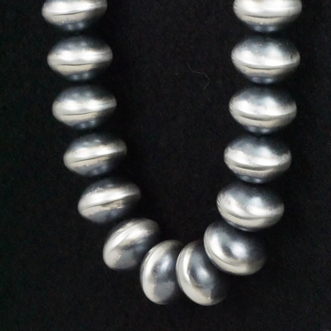Bryannen Halwood Sterling Silver Navajo Pearl Necklace 28"