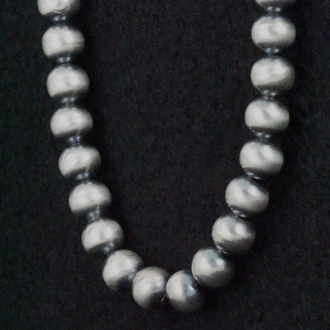 Bryannen Halwood Sterling Silver Navajo Pearl Necklace 18"