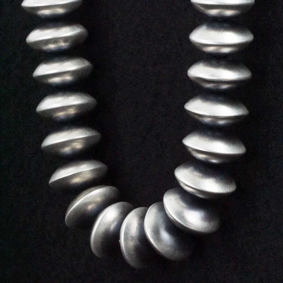 Bryannen Halwood Sterling Silver Navajo Pearl Necklace 18"