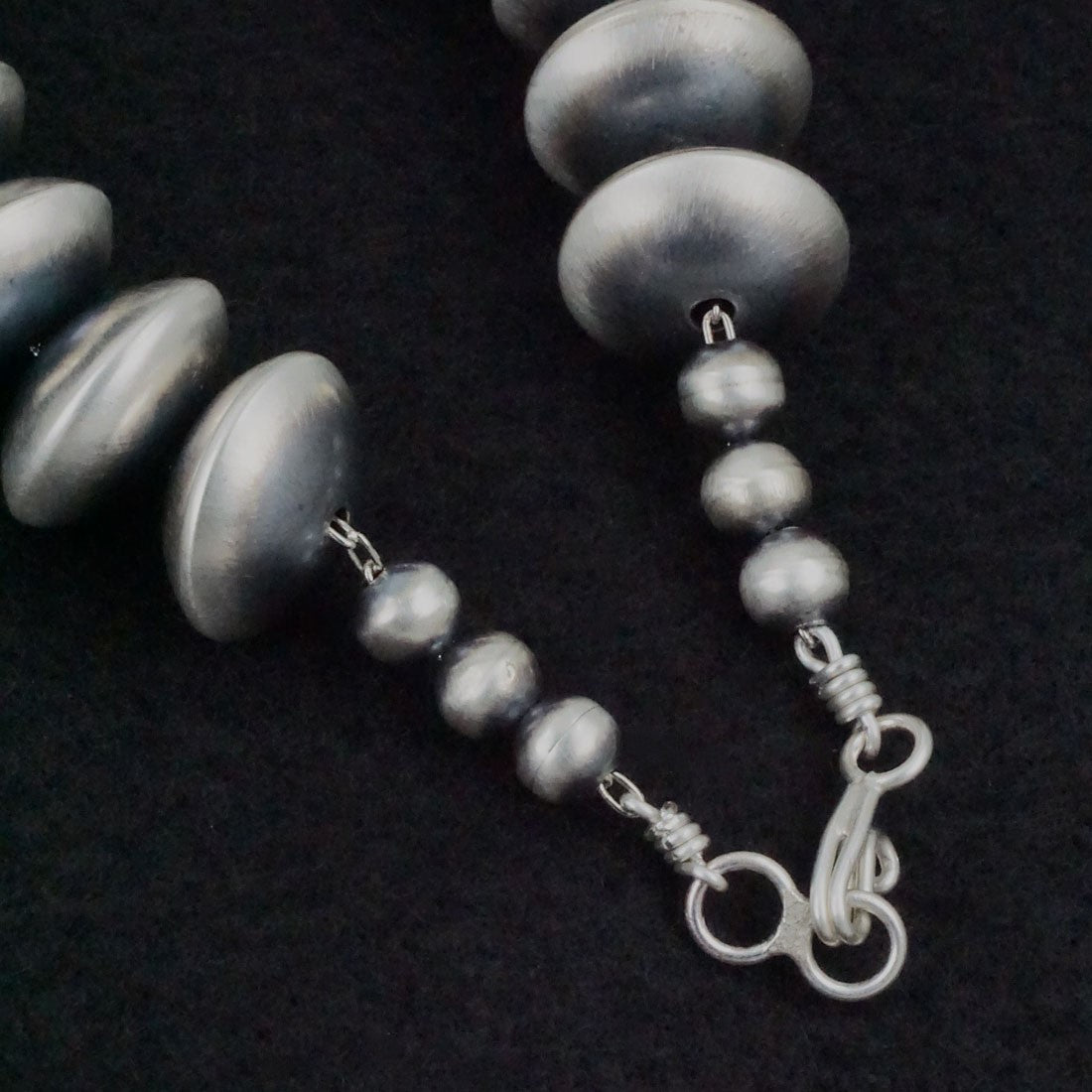 Bryannen Halwood Sterling Silver Navajo Pearl Necklace 18"