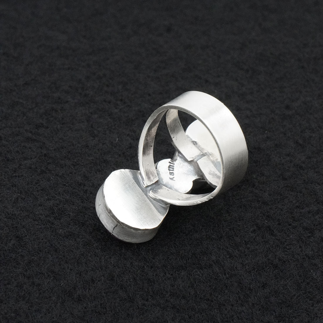 Kathleen Livingston Spiny Oyster & Sterling Silver Ring Sz. 6