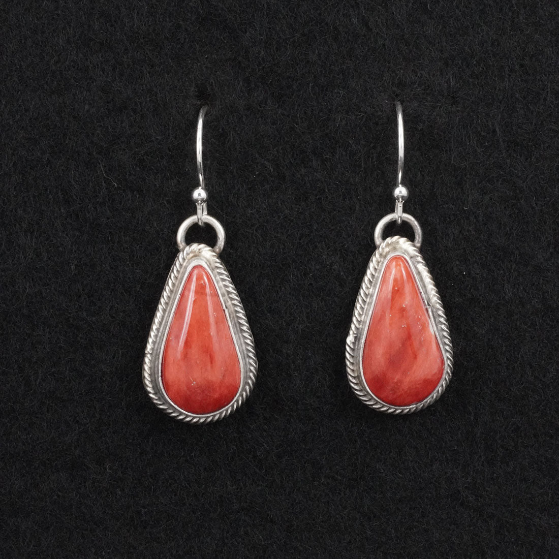 Kathleen Livingston Spiny Oyster & Sterling Silver Squash Blossom Necklace & Earrings