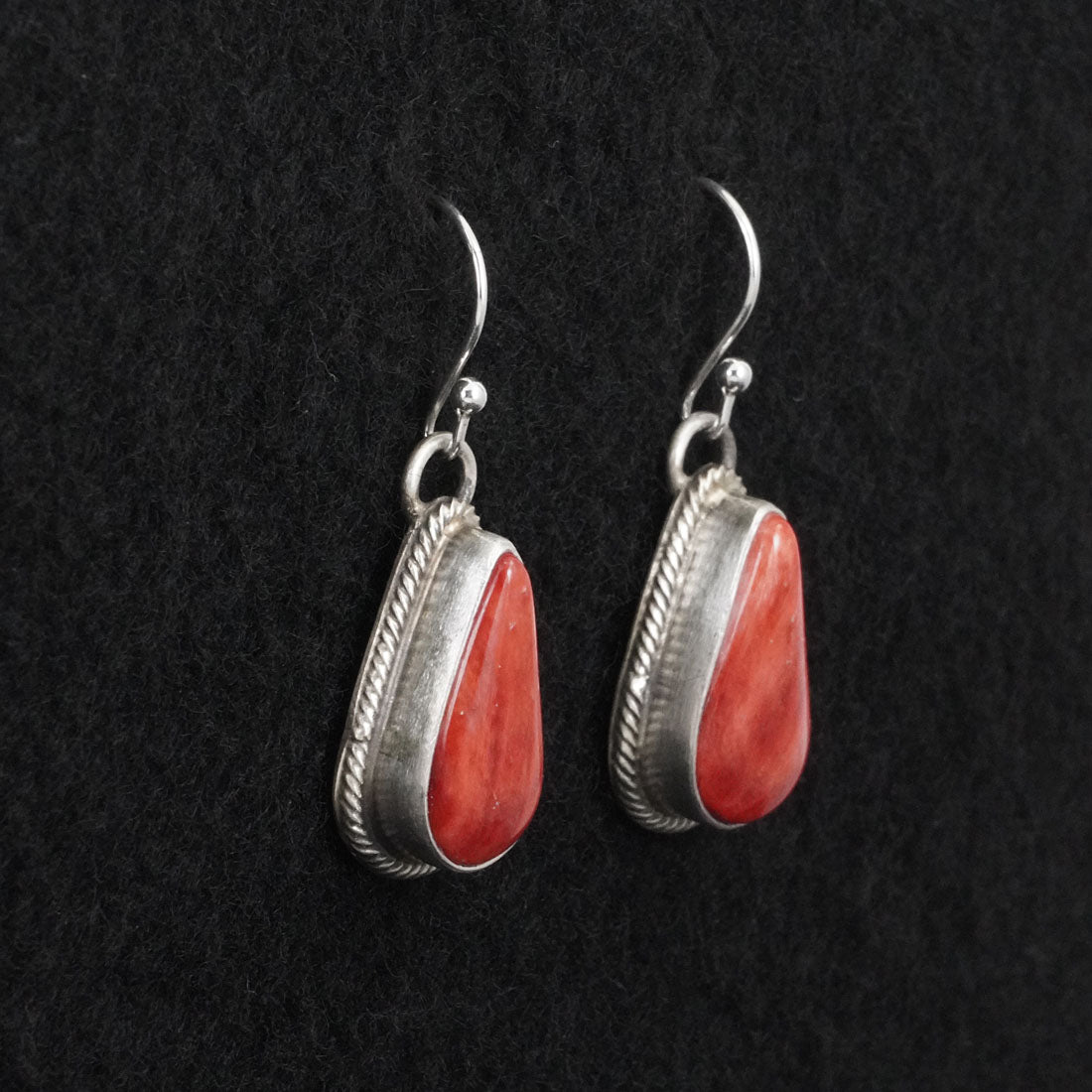 Kathleen Livingston Spiny Oyster & Sterling Silver Squash Blossom Necklace & Earrings