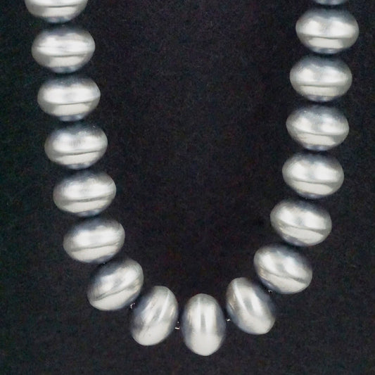 Bryannen Halwood Sterling Silver Navajo Pearl Necklace 18"
