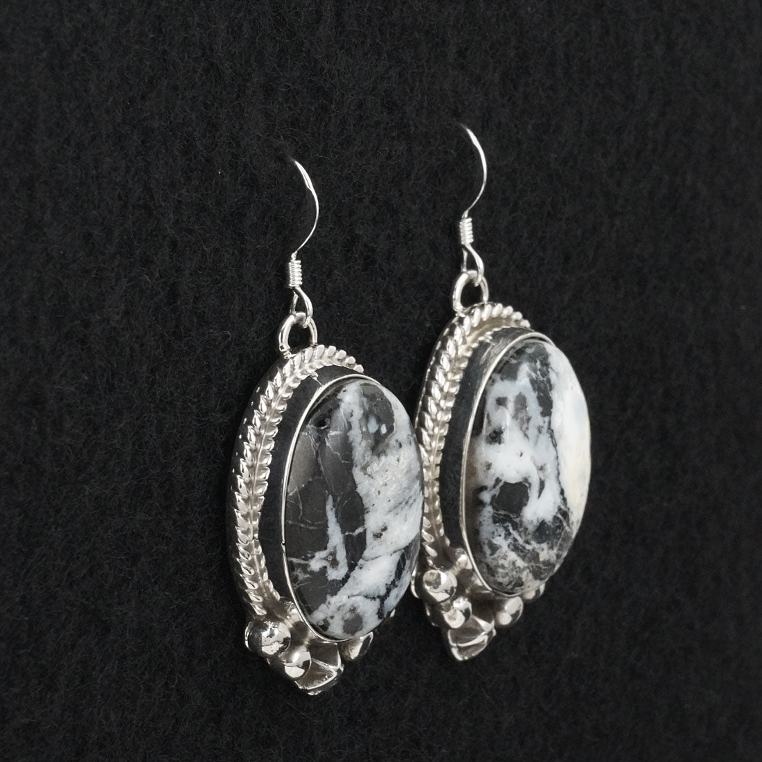 Vernon Johnson White Buffalo & Sterling Silver Necklace Set