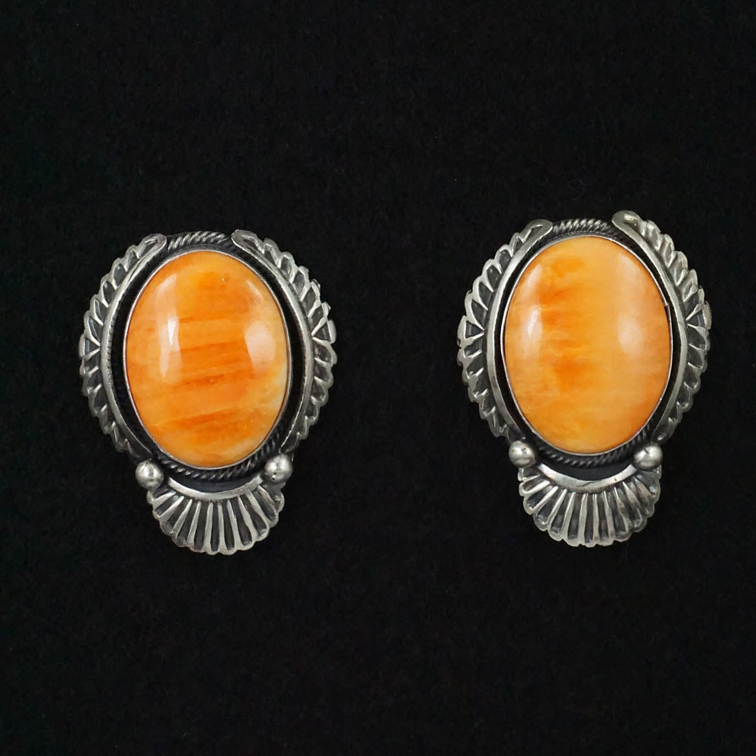 Mark Yazzie Spiny Oyster & Sterling Silver Squash Blossom Set