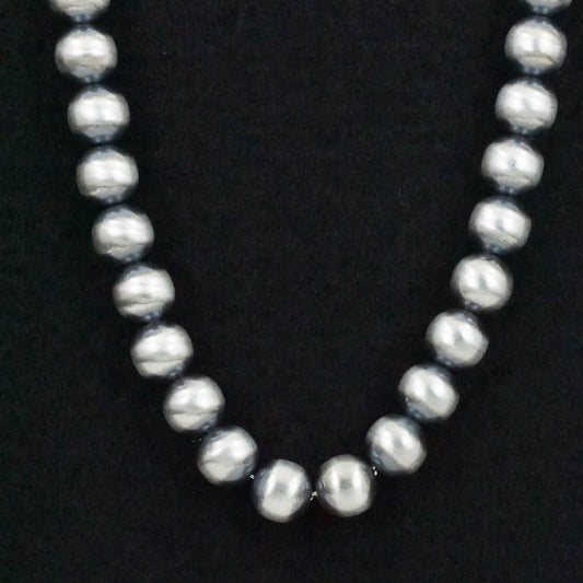 Bryannen Halwood Sterling Silver Navajo Pearl Necklace 16"