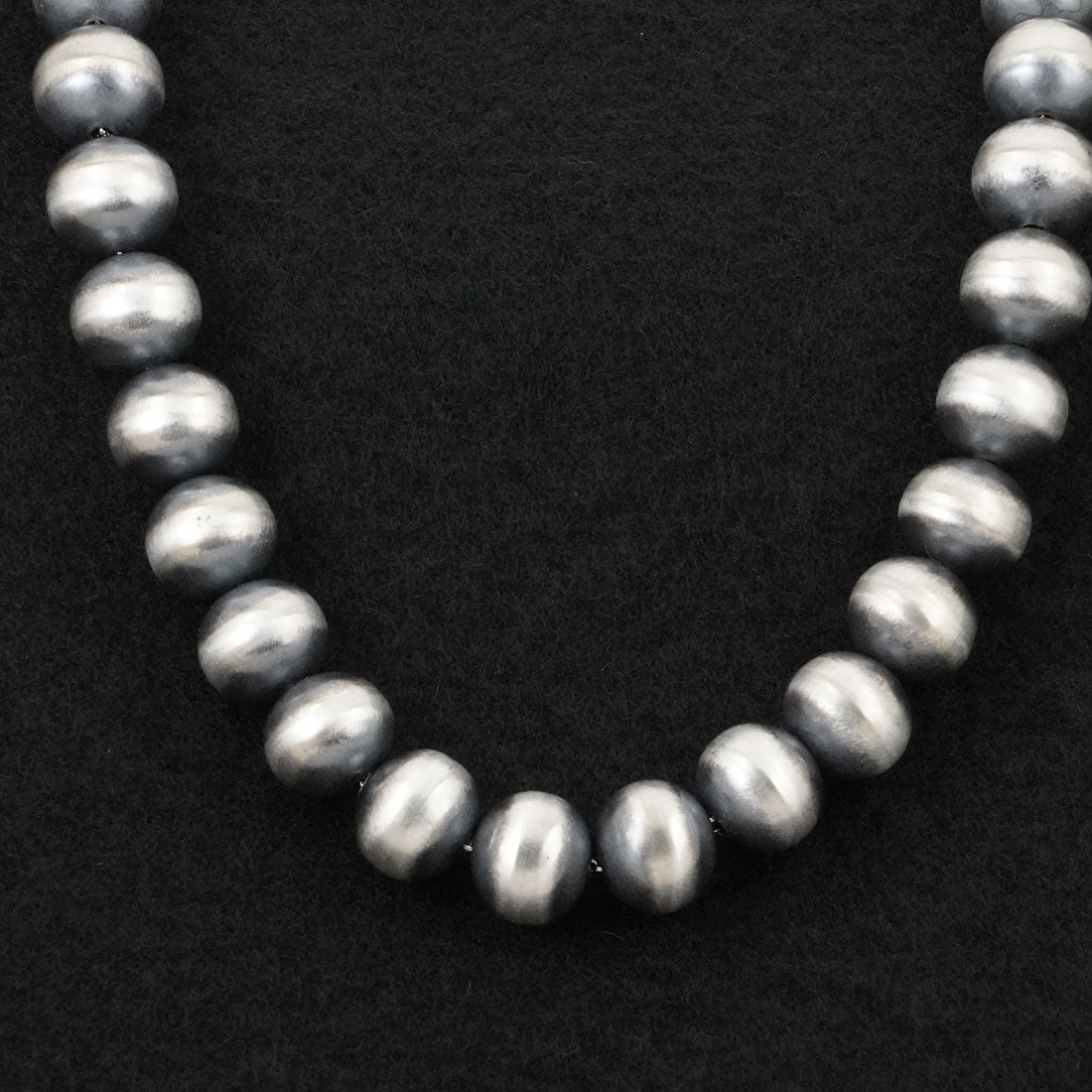 Bryannen Halwood Sterling Silver Navajo Pearl Necklace 22"