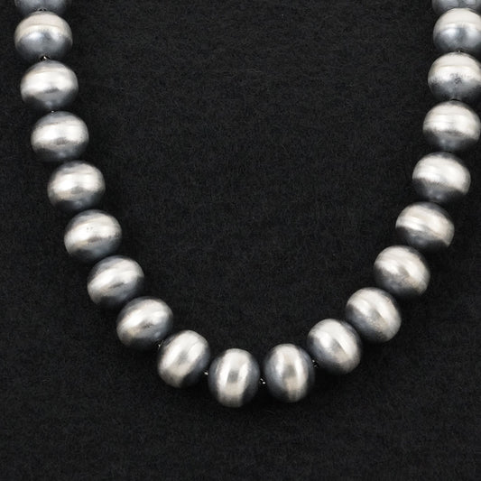 Bryannen Halwood Sterling Silver Navajo Pearl Necklace 22"