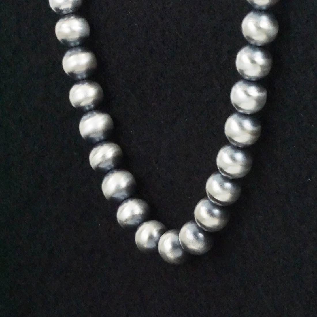 Bryannen Halwood Sterling Silver Navajo Pearl Necklace 30"