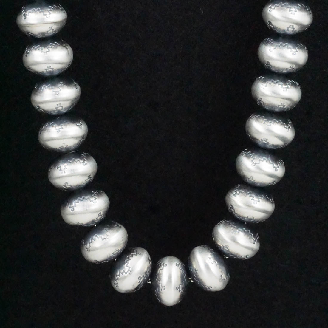 Bryannen Halwood Sterling Silver Navajo Pearl Necklace 20"
