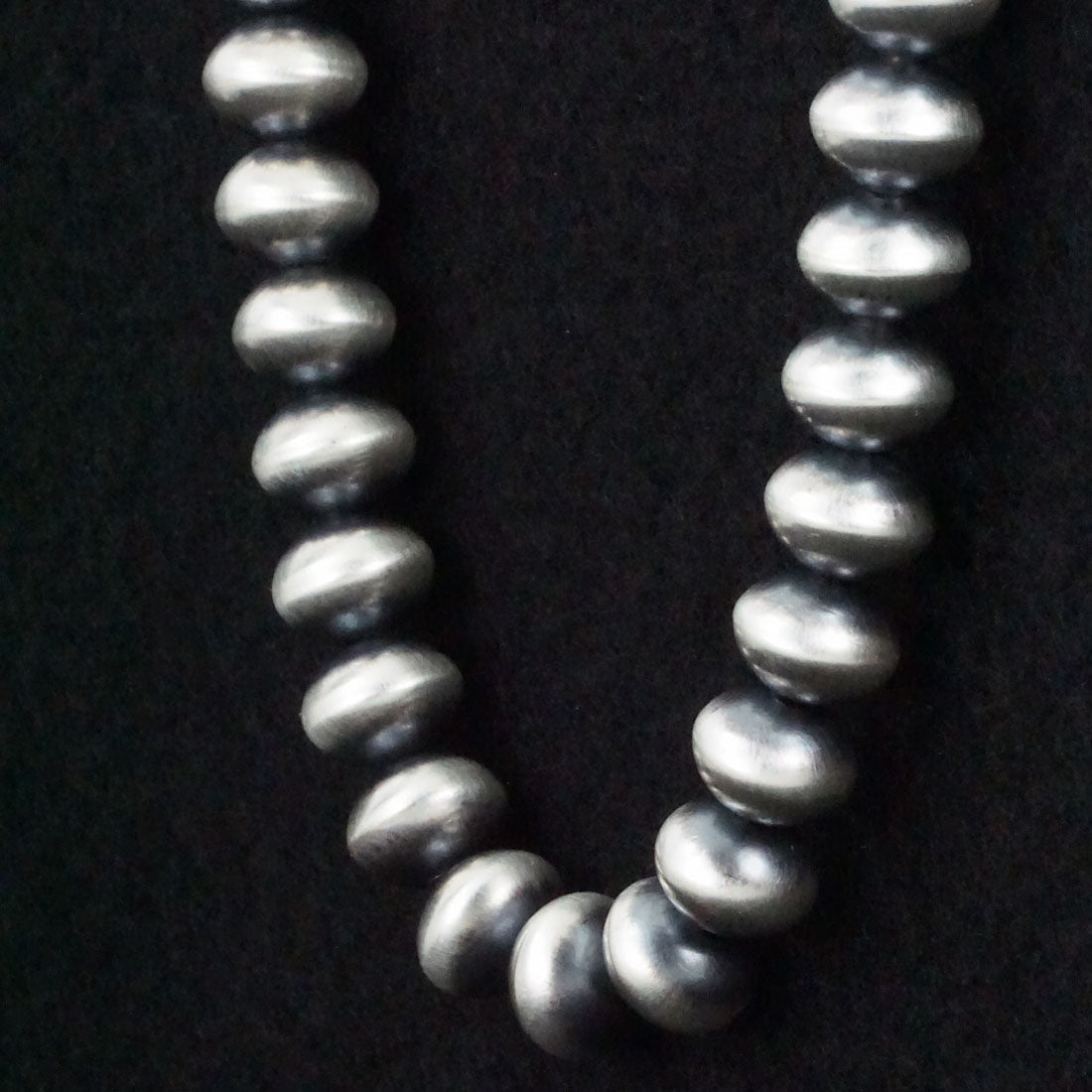 Bryannen Halwood Sterling Silver Navajo Pearl Necklace 20"