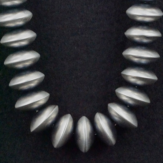 Bryannen Halwood Sterling Silver Navajo Pearl Necklace 18"