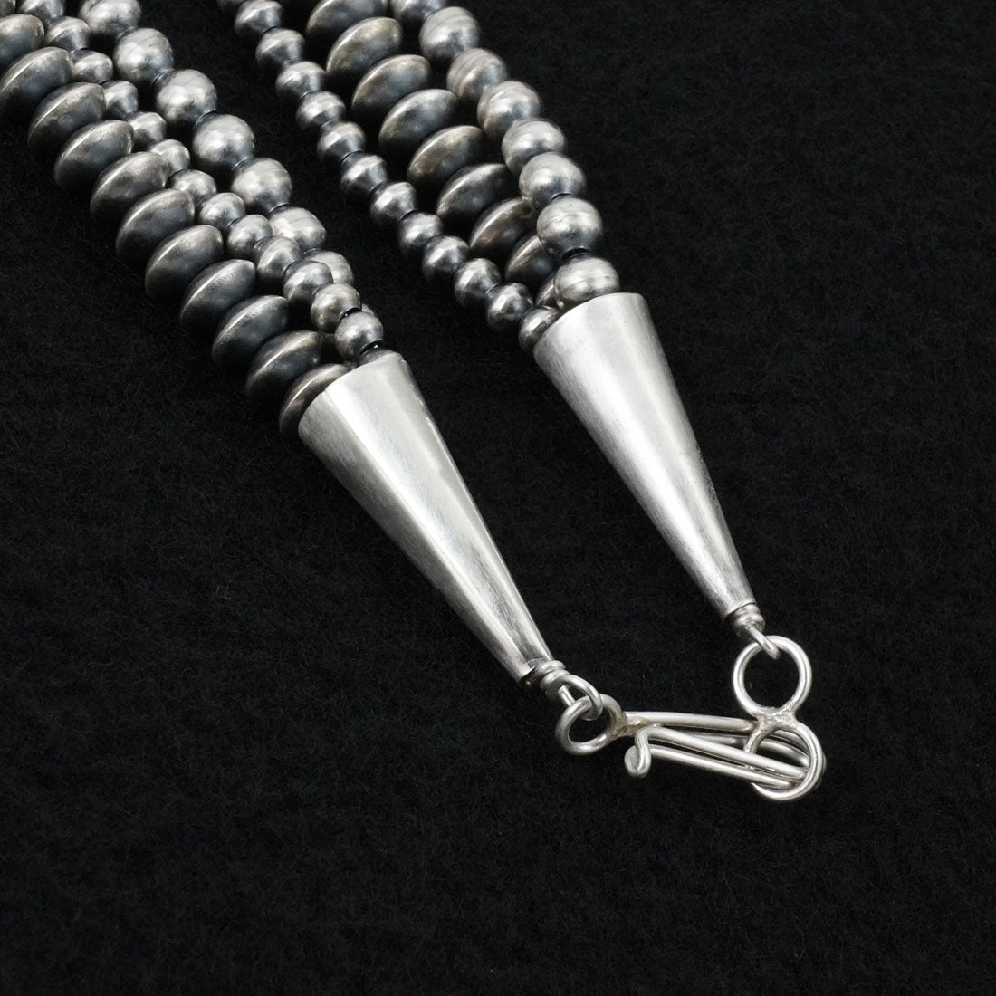 Dorinda Mariano Sterling Silver Navajo Pearl Necklace 18"