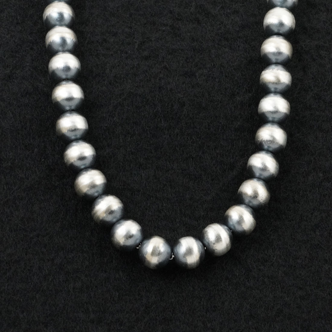 Bryannen Halwood Sterling Silver Navajo Pearl Necklace 22"