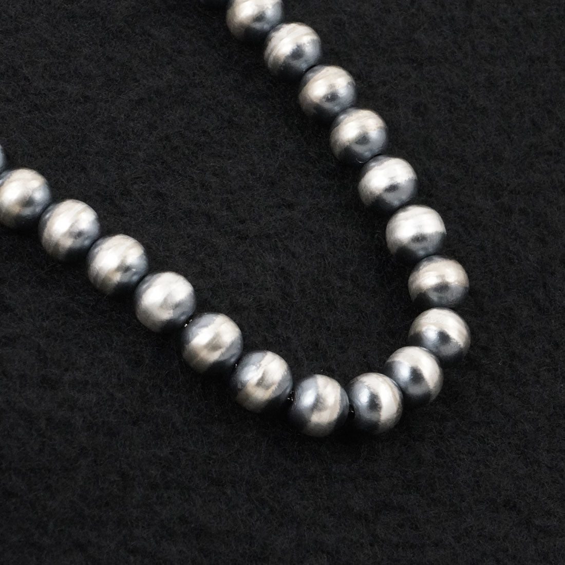 Bryannen Halwood Sterling Silver Navajo Pearl Necklace 22"