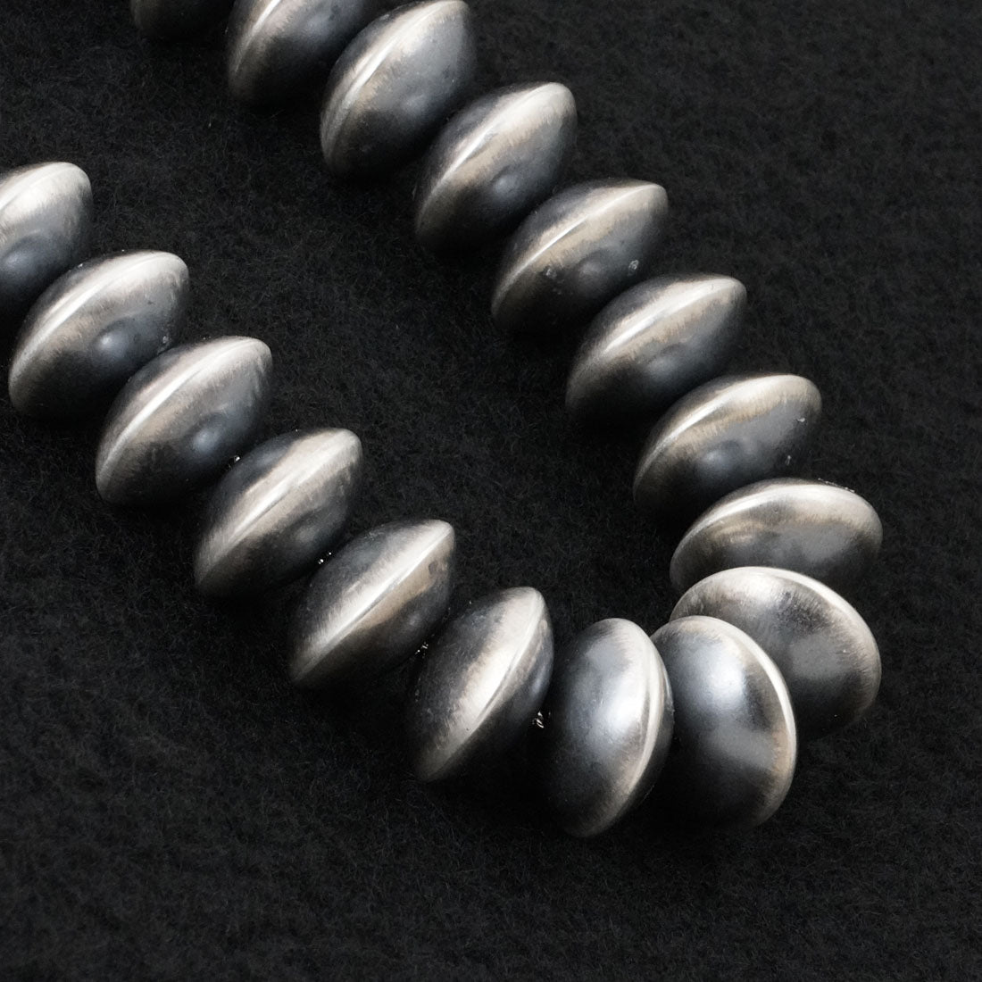 Bryannen Halwood Sterling Silver Navajo Pearl Necklace 22"