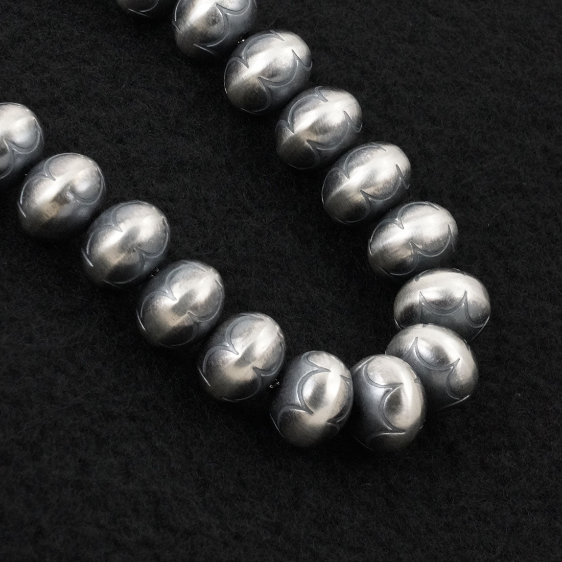 Bryannen Halwood Sterling Silver Navajo Pearl Necklace 18"