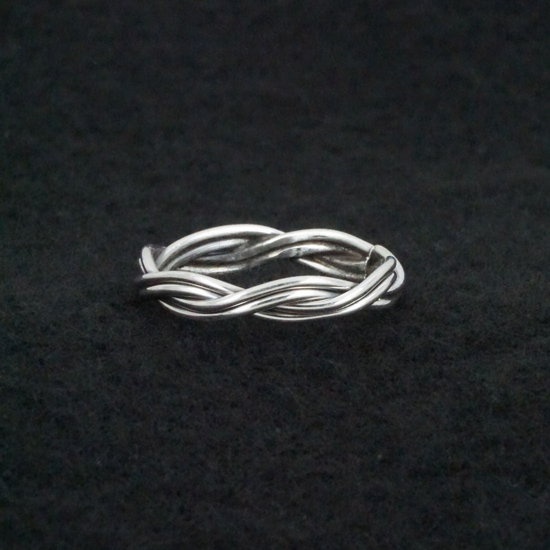 Elaine Tahe Sterling Silver Ring Size 8